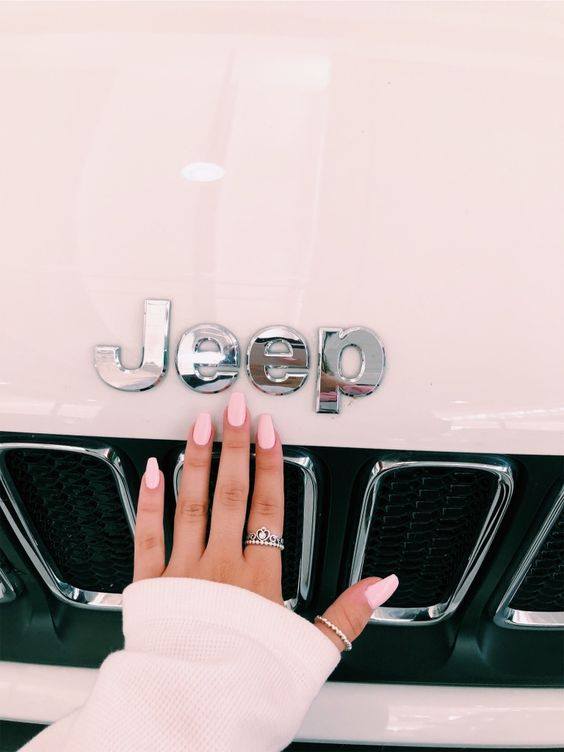 Ready for the weekend! #Jeep #nails #ord 🤩