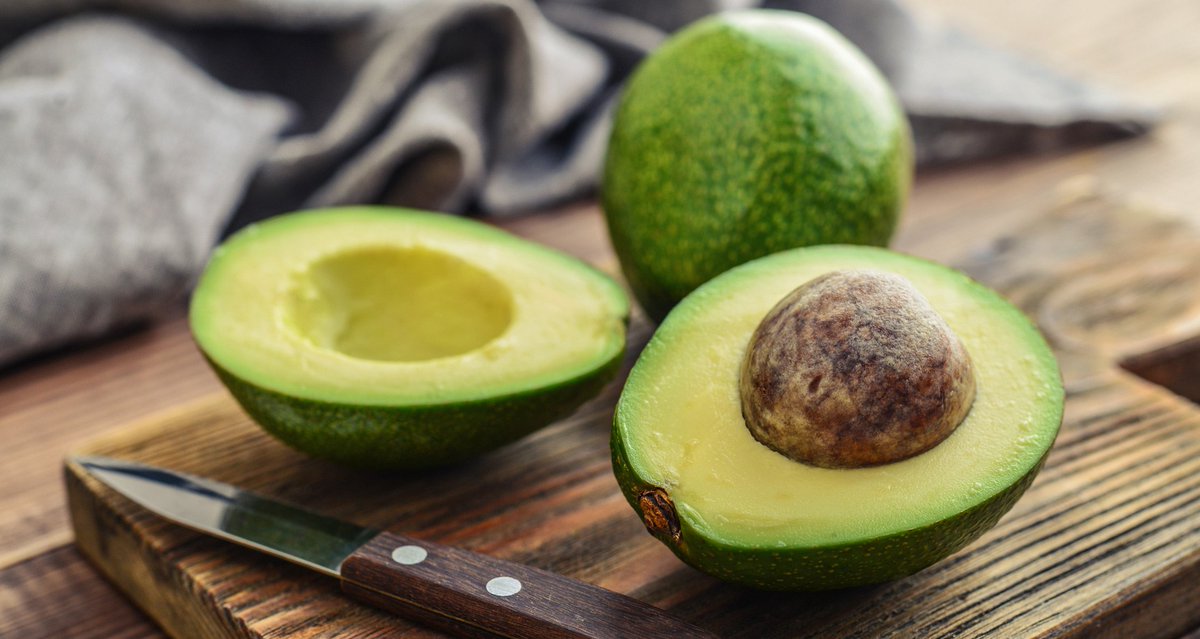 SaborLaComadre's tweet photo. De todas las frutas, el aguacate es la que contiene mayor cantidad de proteínas. #TipsLaComadre #Tips #Salud #Nutrición https://t.co/qSlahfcKOR