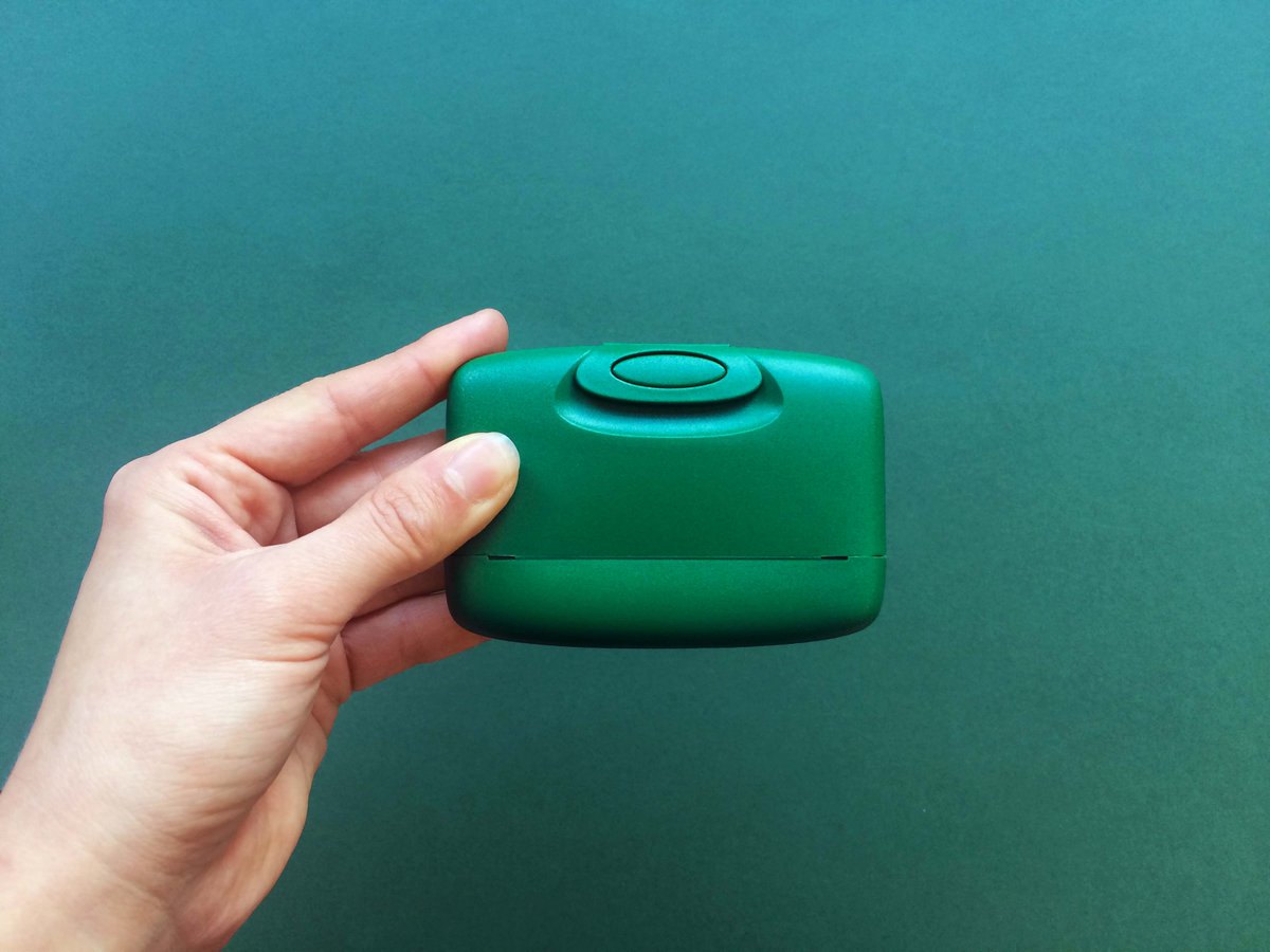 CapsulCase's tweet photo. Forest Green Capsul Case⠀
''Into the forest I go, to lose my mind and find my soul.'' 
- John Muir, Father of the National Parks https://t.co/alCzi6ffHc