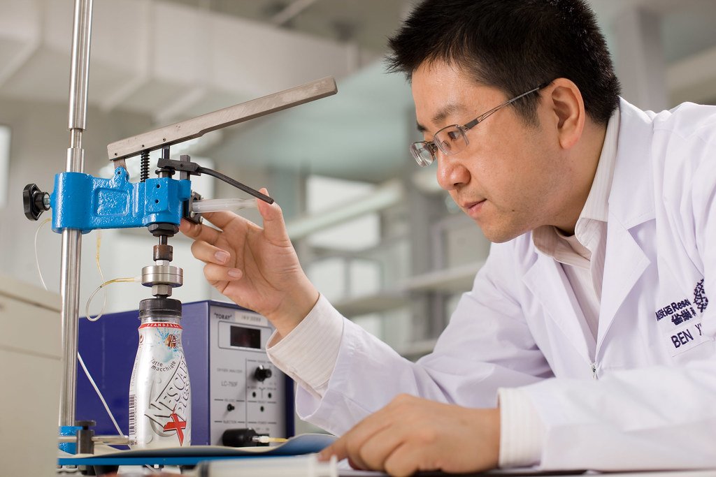 Vandaag is het #WorldFoodSafetyDay. Voedselveiligheid is een top prioriteit voor Nestlé. Lees hier meer over onze aanpak ten aanzien van voedselveiligheid: bit.ly/2XrbQ8L #GFSIbirthday <a href="/myGFSI/">GFSI</a> <a href="/FAOWHOCodex/">Codex Alimentarius</a>