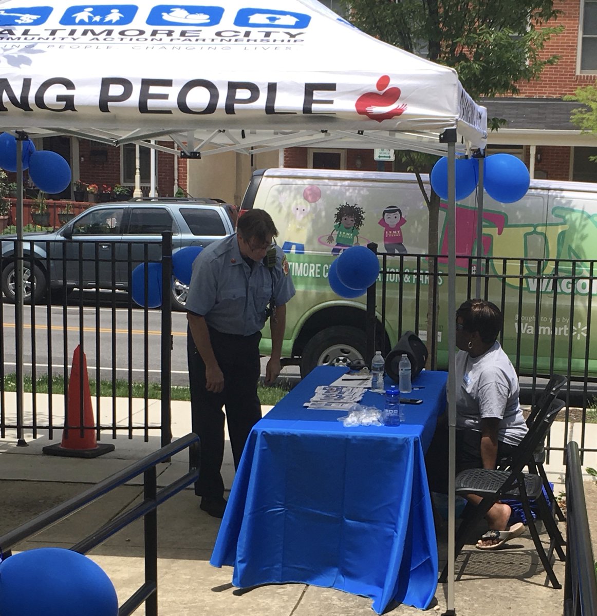 BaltimoreCAP's tweet image. #FlashbackFriday to last month and #CommunityActionMonth as #EasternCAPCenter invited the community out to its Health &amp;amp; Wellness Community Resource Fair. Music, books and crafts were apart of the festivities.