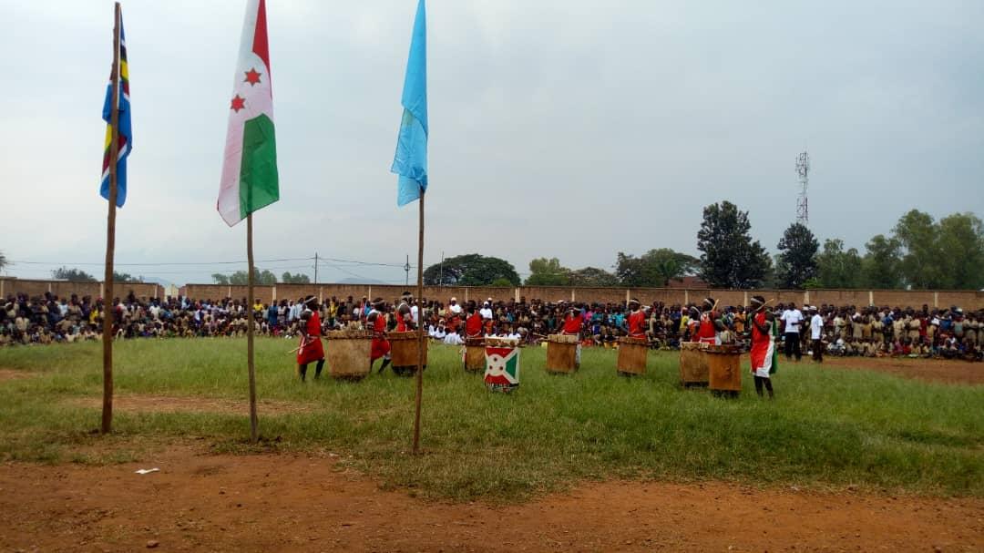 ABEM Burundi (@abem_burundi) on Twitter photo Célébration de la journée mondiale sans tabac par <a href="/mspls_bdi/">Ministère de la Santé Publique Burundi(MSPLS)</a> <a href="/CibitokeProv/">Province Cibitoke</a>
ABEM, toujours auprès de la population, est présente pour lutter contre le tabac et les maladies respiratoires.
<a href="/ncdalliance/">NCD Alliance</a> @ncdactionafrica <a href="/WhoBurundi/">WHO Burundi</a> <a href="/UNICEFAfrica/">UNICEF Africa</a> <a href="/JrmeNdaruhutse2/">Jérôme Ndaruhutse</a> #WorldNoTobaccoDay Célébration de la journée mondiale sans tabac par <a href="/mspls_bdi/">Ministère de la Santé Publique Burundi(MSPLS)</a> <a href="/CibitokeProv/">Province Cibitoke</a>
ABEM, toujours auprès de la population, est présente pour lutter contre le tabac et les maladies respiratoires.
<a href="/ncdalliance/">NCD Alliance</a> @ncdactionafrica <a href="/WhoBurundi/">WHO Burundi</a> <a href="/UNICEFAfrica/">UNICEF Africa</a> <a href="/JrmeNdaruhutse2/">Jérôme Ndaruhutse</a> #WorldNoTobaccoDay