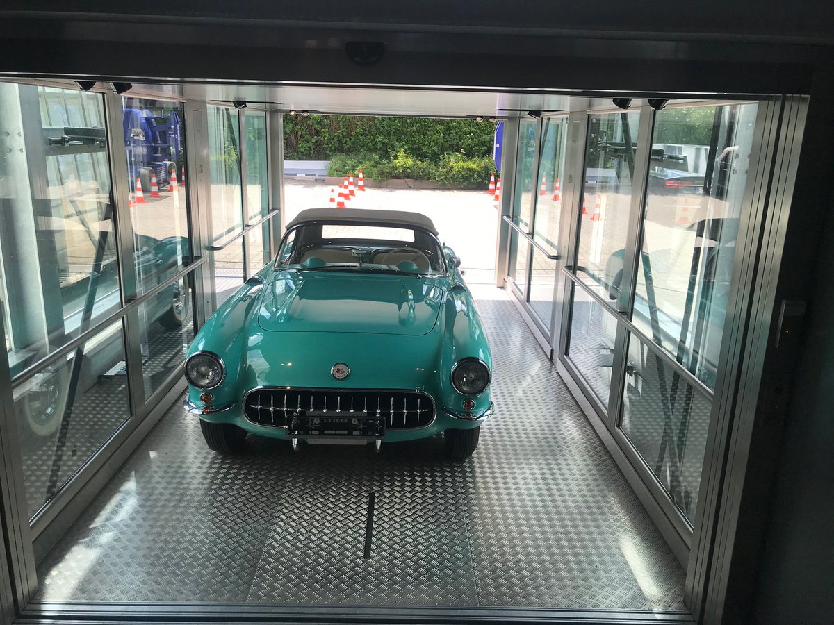 Klassik_Garage's tweet photo. Holen Sie Ihren American Dream in die Klassik Garage Kronberg! Wann dürfen wir Ihren Traum endlich nach oben befördern?
#klassikgaragekronberg #storage #lift #oldtimer #vintageloft #eventlocation #eschborn #event #traumwirdwahr #americandream #werkstatt #dailybusiness https://t.co/oQU1eiE7oC