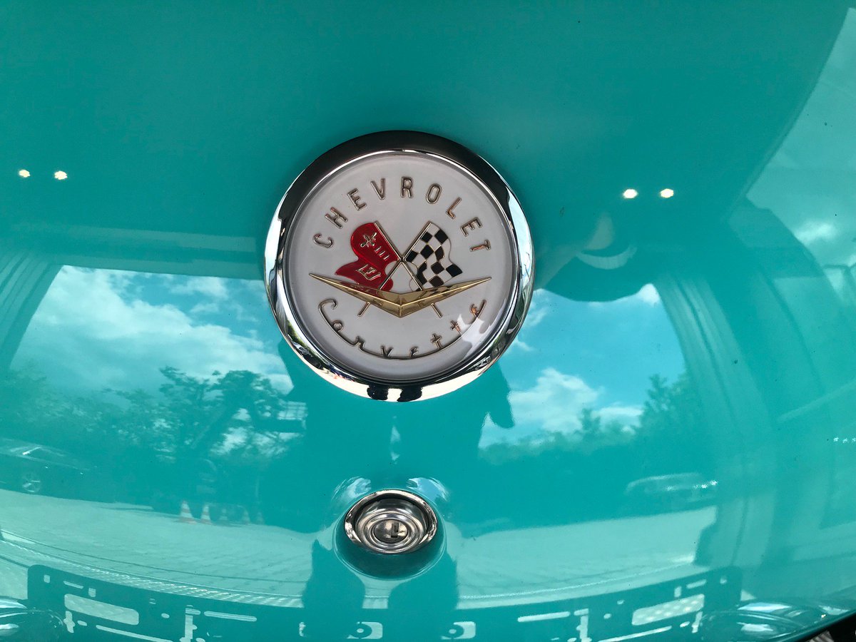 Klassik_Garage's tweet photo. Holen Sie Ihren American Dream in die Klassik Garage Kronberg! Wann dürfen wir Ihren Traum endlich nach oben befördern?
#klassikgaragekronberg #storage #lift #oldtimer #vintageloft #eventlocation #eschborn #event #traumwirdwahr #americandream #werkstatt #dailybusiness https://t.co/oQU1eiE7oC