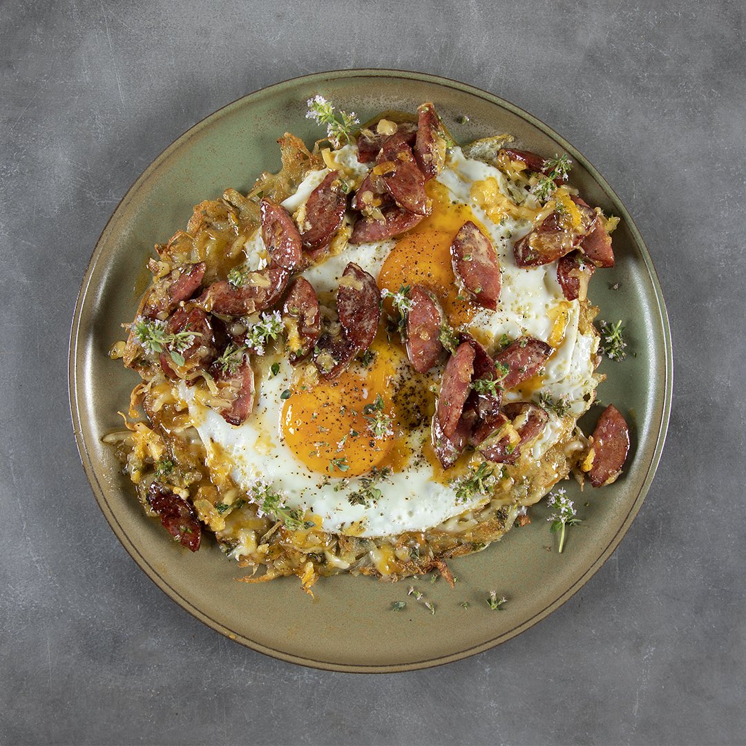 A_petretzikis's tweet image. Σήμερα θα κερδίσω την προσοχή σας! 😍Στο #KitchenLab έφτιαξα εντυπωσιακές συνταγές! Πρώτο πιάτο, το πρωινό μου: bit.ly/2I17YGc! Δεύτερο πιάτο, τρυφερό μοσχάρι νουά: bit.ly/2WjDH9L! Τρίτο πιάτο, μια καλοκαιρινή τούρτα raspberries: bit.ly/2WRN44G!