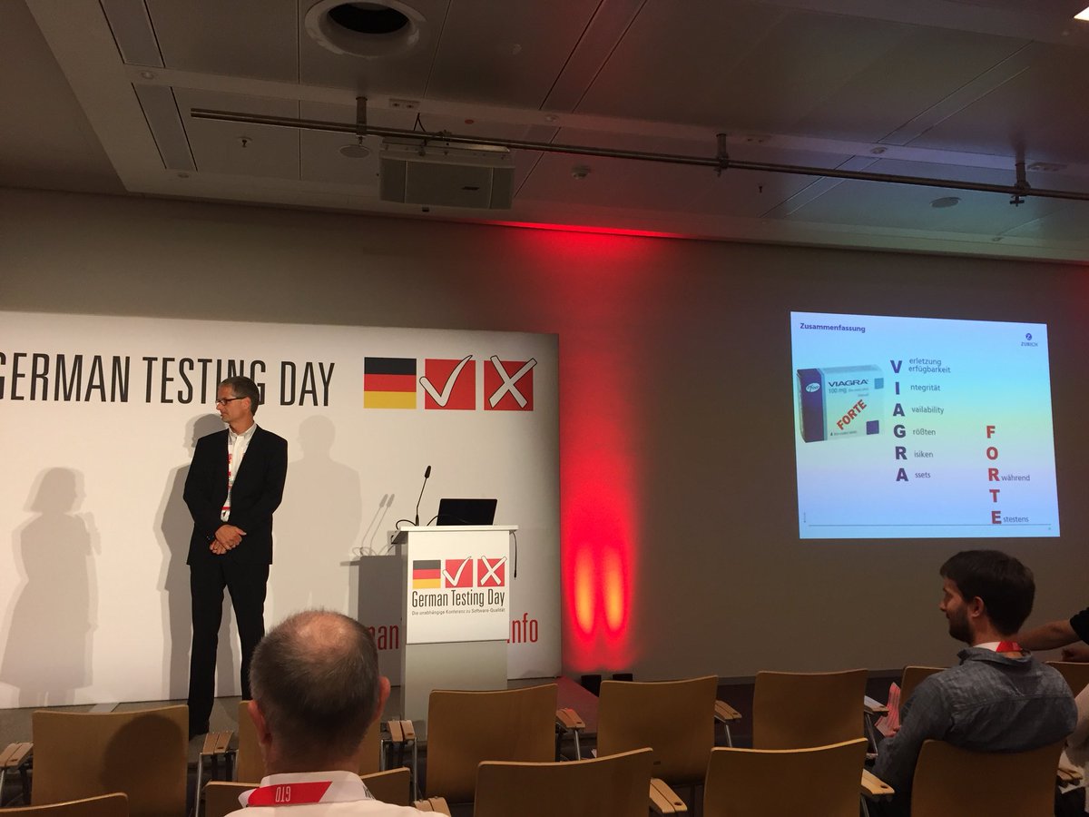 AnnetteMSimon's tweet image. Unterhaltsamer Vortrag zu #Security auf dem #GermanTesting Day 2019. 😂 Lacher inklusive!