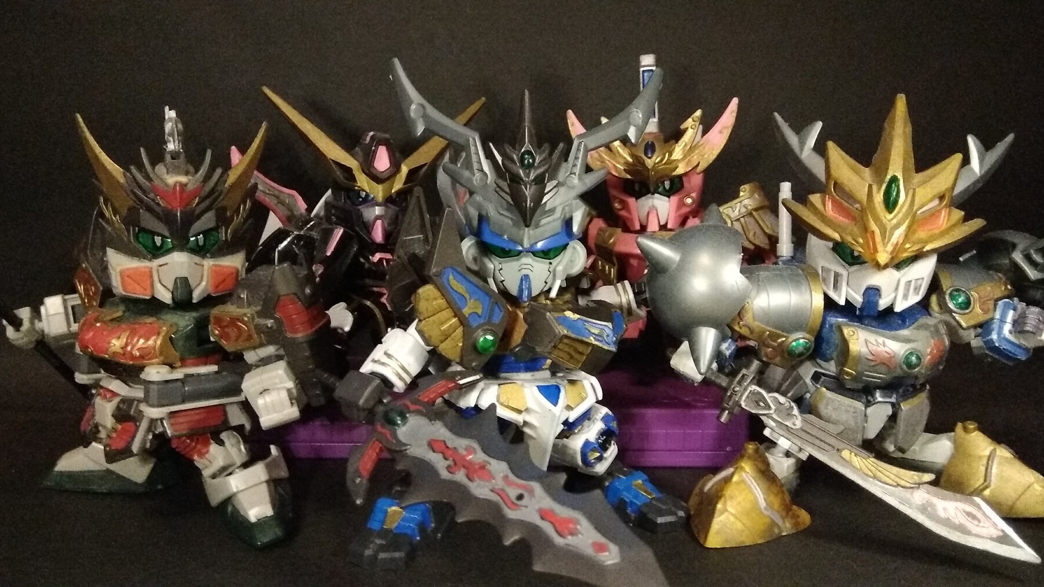 تويتر ごろくー على تويتر 楽進ガンダムアストレイ スマート化改修しました 写真2枚目の素の外伝キット状態だった楽進を後発のbb戦国アストレイをベースに鎧を切り貼りしニコイチして仕上げました 下半身のボリュームと可動域アップでだいぶかっこよくなった