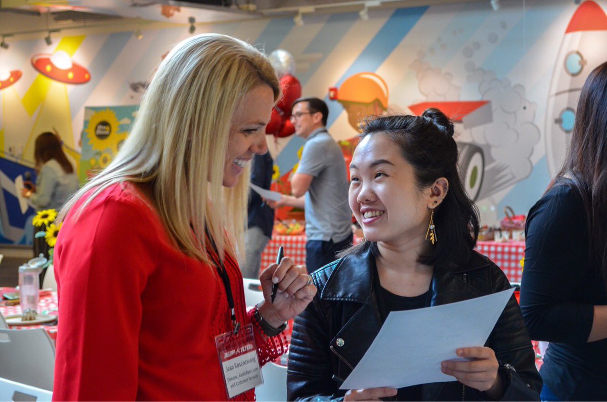 RadioFlyerJobs's tweet photo. We love it when our Interns begin arriving for the summer! We kick off our FUNomenal internship experience with our Intern Welcome Breakfast. Interns and leaders connect with one another and enjoy a healthy breakfast together. #WorkGrowPlay https://t.co/R2F5z9ptQA