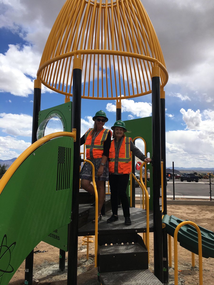 RussFederico's tweet photo. @MaranaSchools the new CSTEM K-8 about to blast off and shape the future. Many thanks to these two rock stars @a_divijak @QuailPrincipal and Jan Truitt. #maranaschools @maranasupt #OpsUp https://t.co/PXgsI0LeRX