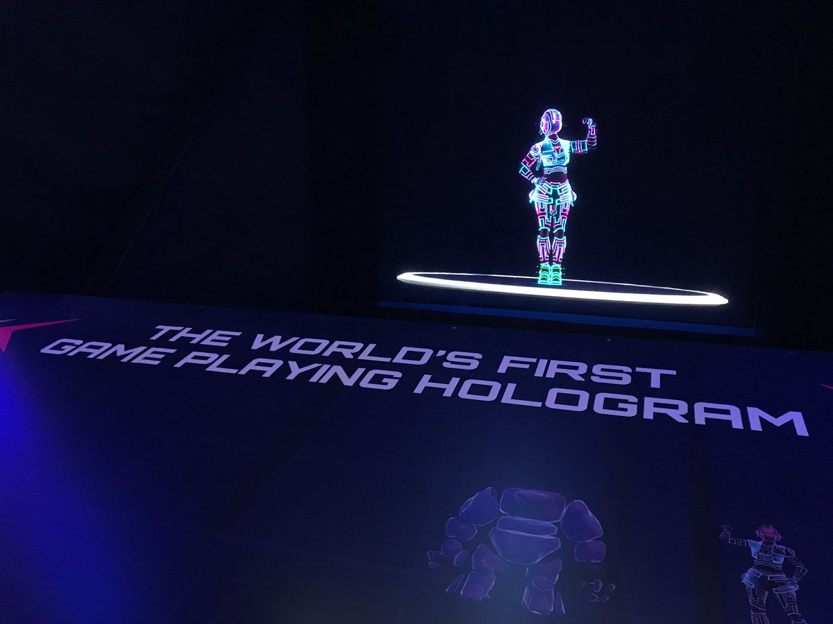 hectormejianews's tweet photo. .@TheLINQ’s new high-tech gaming floor includes 
- Virtual Reality games
- Selfies with sea creatures at the bar
- The world’s first game playing hologram
- Interactive floor to ceiling screens
@8NewsNow #8NN https://t.co/3zTBplJSRW