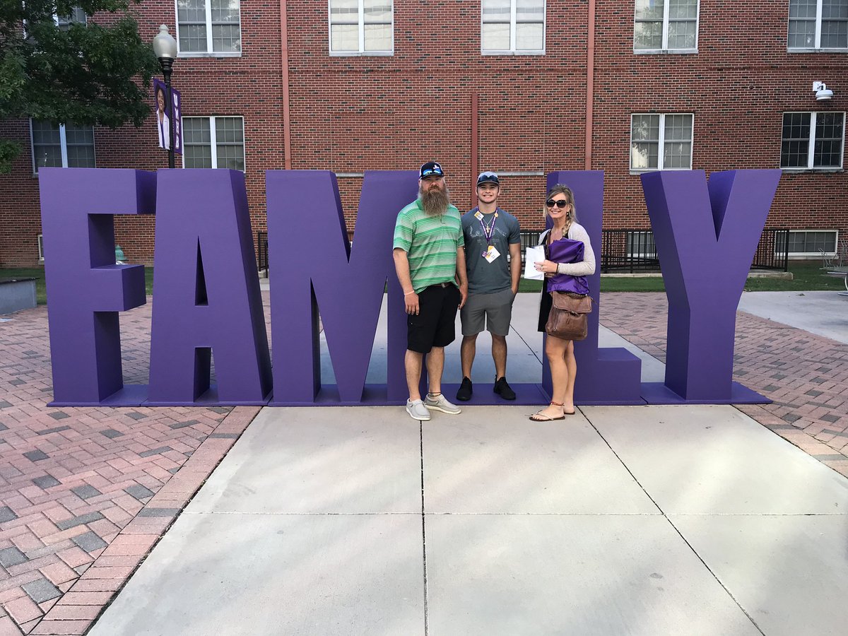 Casey_morgan00's tweet photo. @UMHBcrucamp CRUcamp today! #umhbfamily #crucamp19 https://t.co/Z5bzpRyi3a