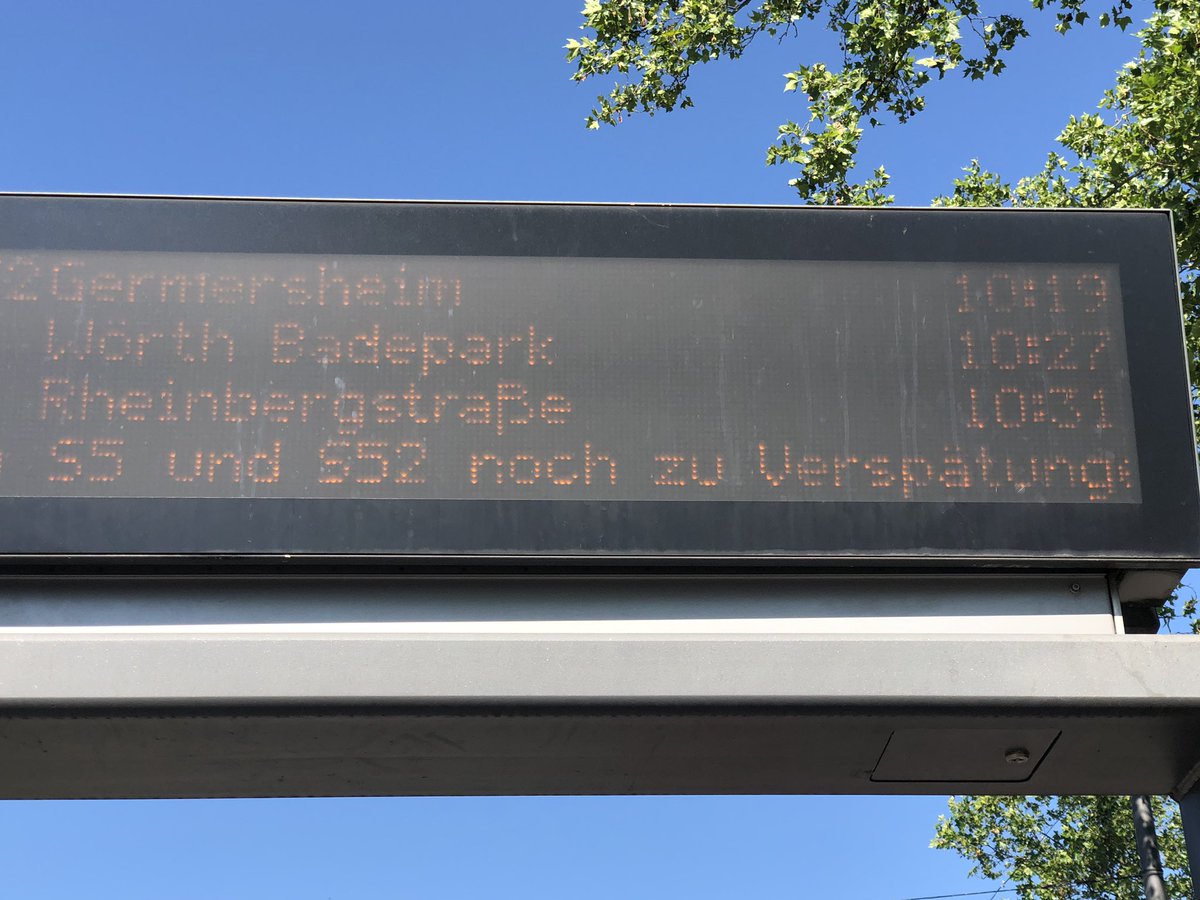 odragoumanos's tweet photo. Fast jeden Tag Verspätungen und Ausfällen (auch ohne Unfall) , das kann der #KVV #KVV_Karlsruhe #KVV_GmbH sehr gut 😡 https://t.co/fjN8zcCbGt