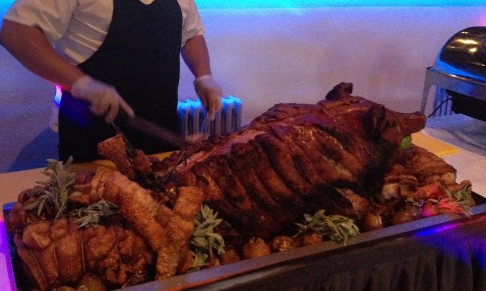 We are very proud of our venue and know that we can offer unrivalled food and service for all our guests.

Menus: thecastlefieldrooms.com/private-events…

#engagements #weddingplanning #parties #catering #weddings #eventprofs #eventplanning #birthdays #partyplanner #corporateevents #eventdesign