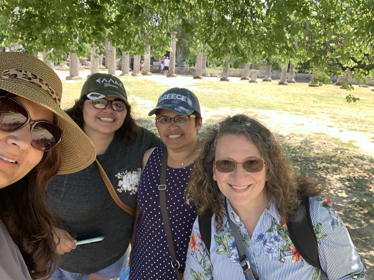 sabrinagupta's tweet photo. Fantastic conference! @ondiversity #docn19 made friends, learnt stuff, got an award and had fun! Thanks for supporting @latrobe https://t.co/lUDrEfYMOF