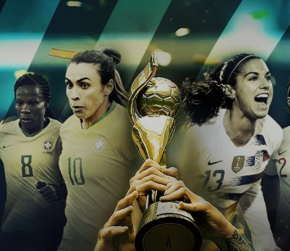 textoecia's tweet photo. Agora é com elas! Guia da #CopadoMundodeFutebolFeminino. Quais são as seleções favoritas? Quem corre por fora? Confira as análises das equipes e se prepare para o jogo de abertura de hoje à tarde, às 16h  https://t.co/muCzJs1Gsl https://t.co/D391Jyhej9