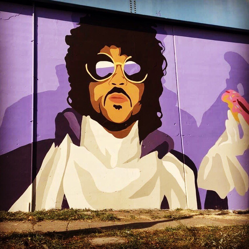 latebloomwomen's tweet photo. #thoughtsforfriday #NationalDoughnutDay #princeday #latebloomingwomen @latebloomwomen @Chocolatespirit  @ChocolatierJB https://t.co/5STemLESFz