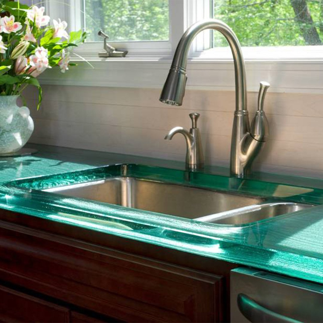 ThinkGlass_01's tweet photo. Our Aqua glass is very trendy in 2019! It represents the natural side of the glass: a deep and rich blueish-green. It matches perfectly with contemporary and traditional kitchens. Do you like it? #glasscountertops #countertops  #kitchendesign #interiordesign #interiordesign https://t.co/UO16IBOo0v