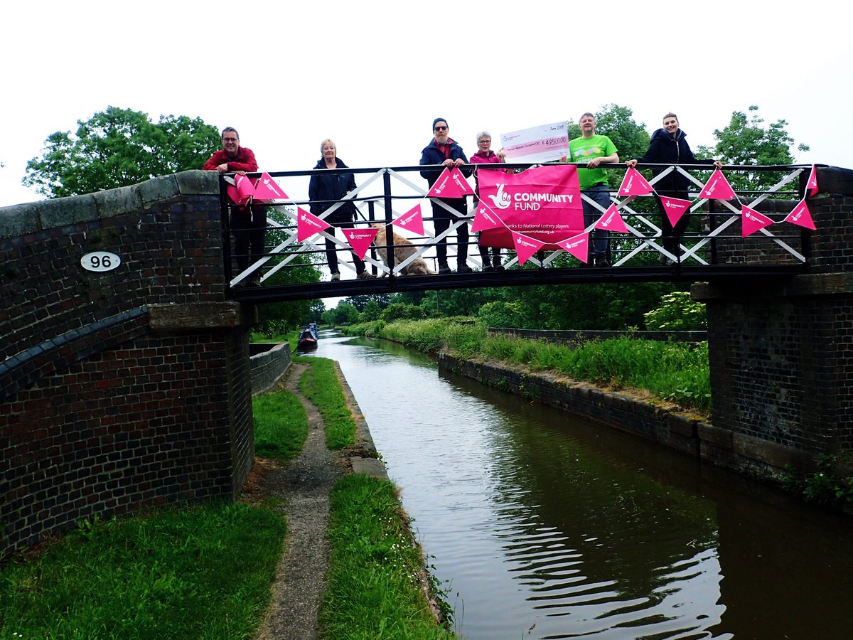 human-nature tweet media