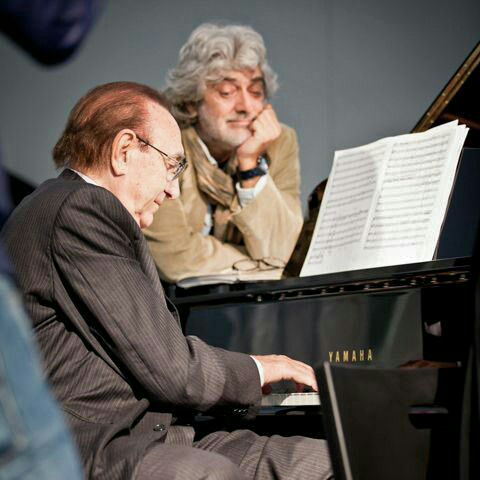 generazionifest's tweet photo. 83 anni sulla Terra, 60 in tv: tanti auguri a Giuseppe Raimondo Vittorio Baudo, che generazioni di italiani conoscono come Super Pippo, conduttore, paroliere e compositore.
#PippoBaudo è stato nostro ospite al #generazionifest nel 2012 insieme a @angelarafanelli.
#Pippesimo https://t.co/eFicbAsYAY