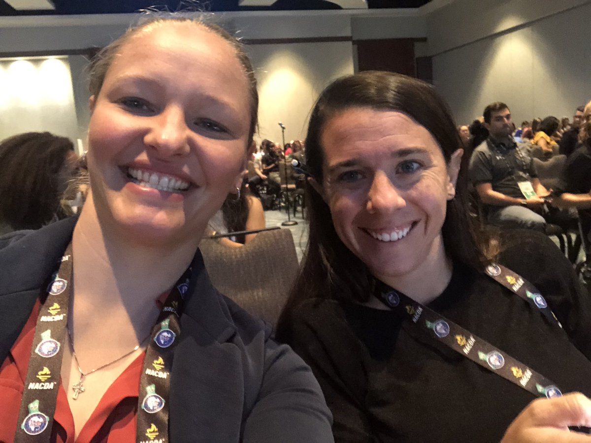 Growing with my @WomenLeadersCS colleague @malloryapoole @nfoura. Great opening session, “reframe your mindset to be optimistic about what you are facing”. Thanks for connecting us @CTurner_Strong #LiftAsWeRise #WeAreWomenLeaders #N4A19