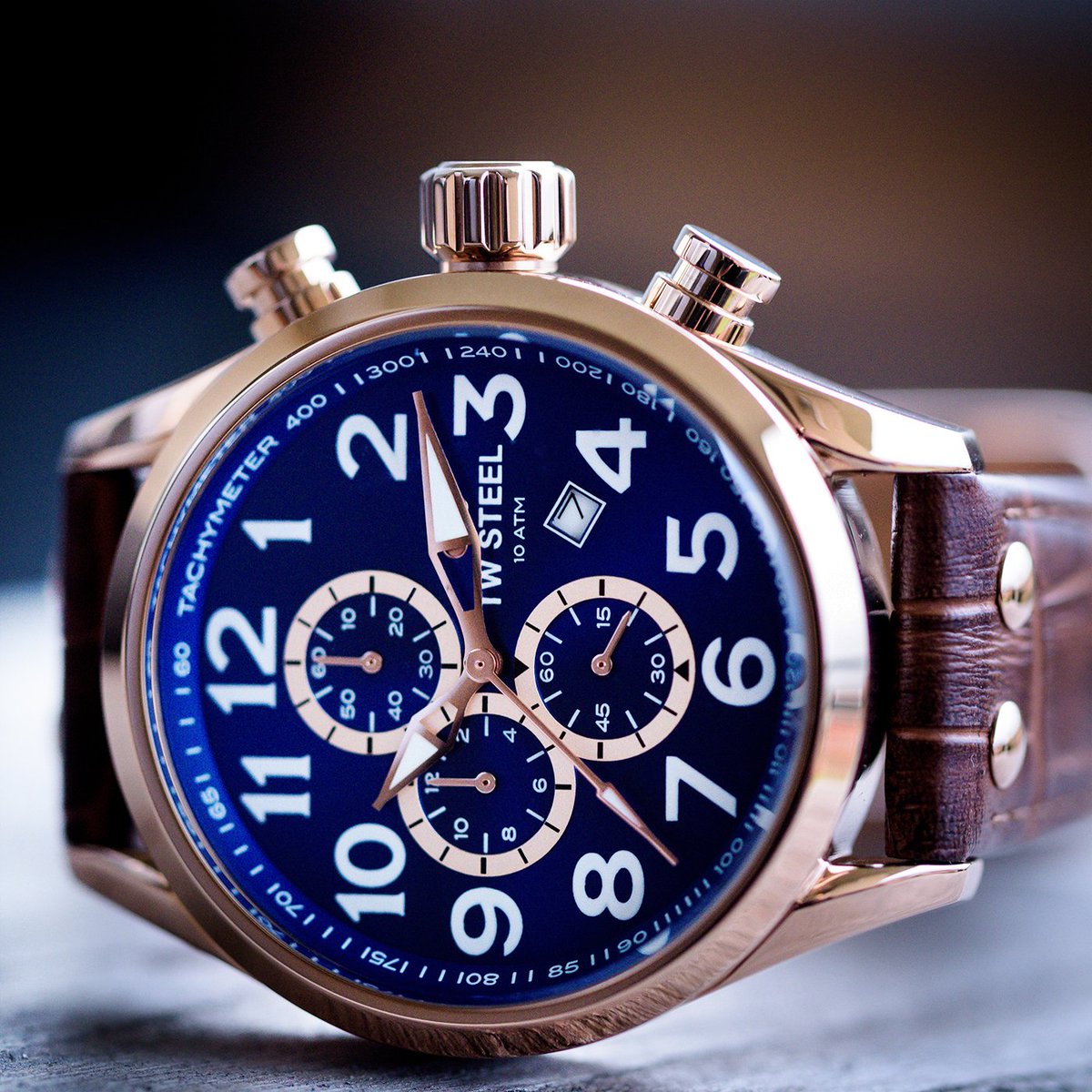 twsteel's tweet photo. Happy #VolanteFriday! Watch available on https://t.co/sj47ZuW1IC
#TWSteel #watch #Volante #VS83 https://t.co/SJB0xgrMqI
