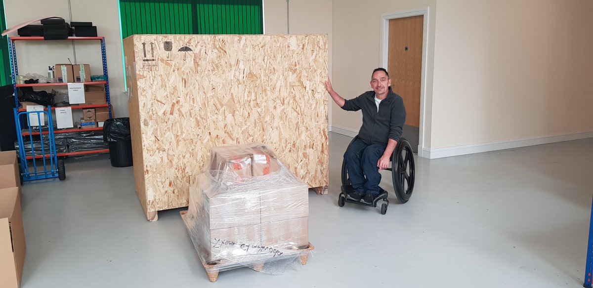 _PhoenixI's tweet photo. We received an exciting delivery this morning - our new large format 3D printer and it is HUGE! You don't get a 3D printer this size on #eBay ;) #phoenixinstinct https://t.co/Lrv6DlsaMo