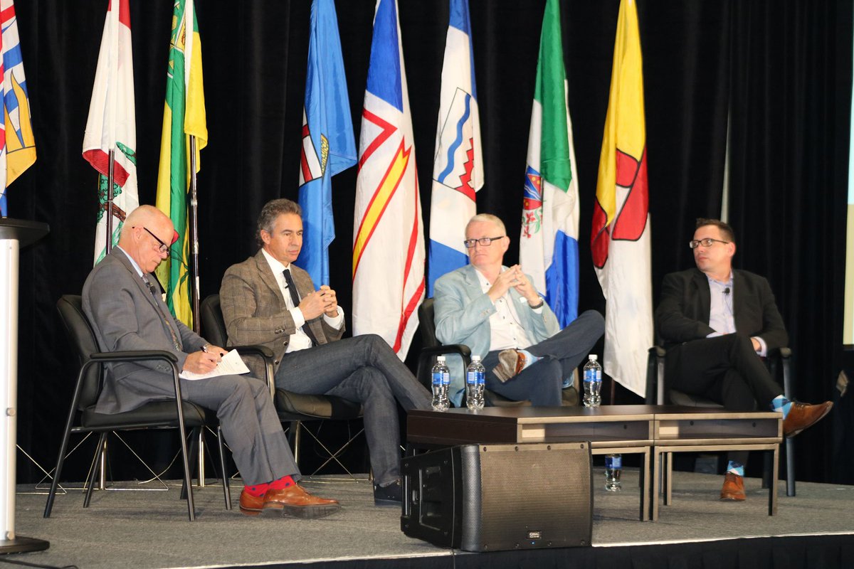 AIC_Canada's tweet photo. Our always interesting opening panel featuring industry experts from Colliers, CBRE and Altus. #AIC2019ICE
#AppraisersKnow https://t.co/uXPWb94QVI