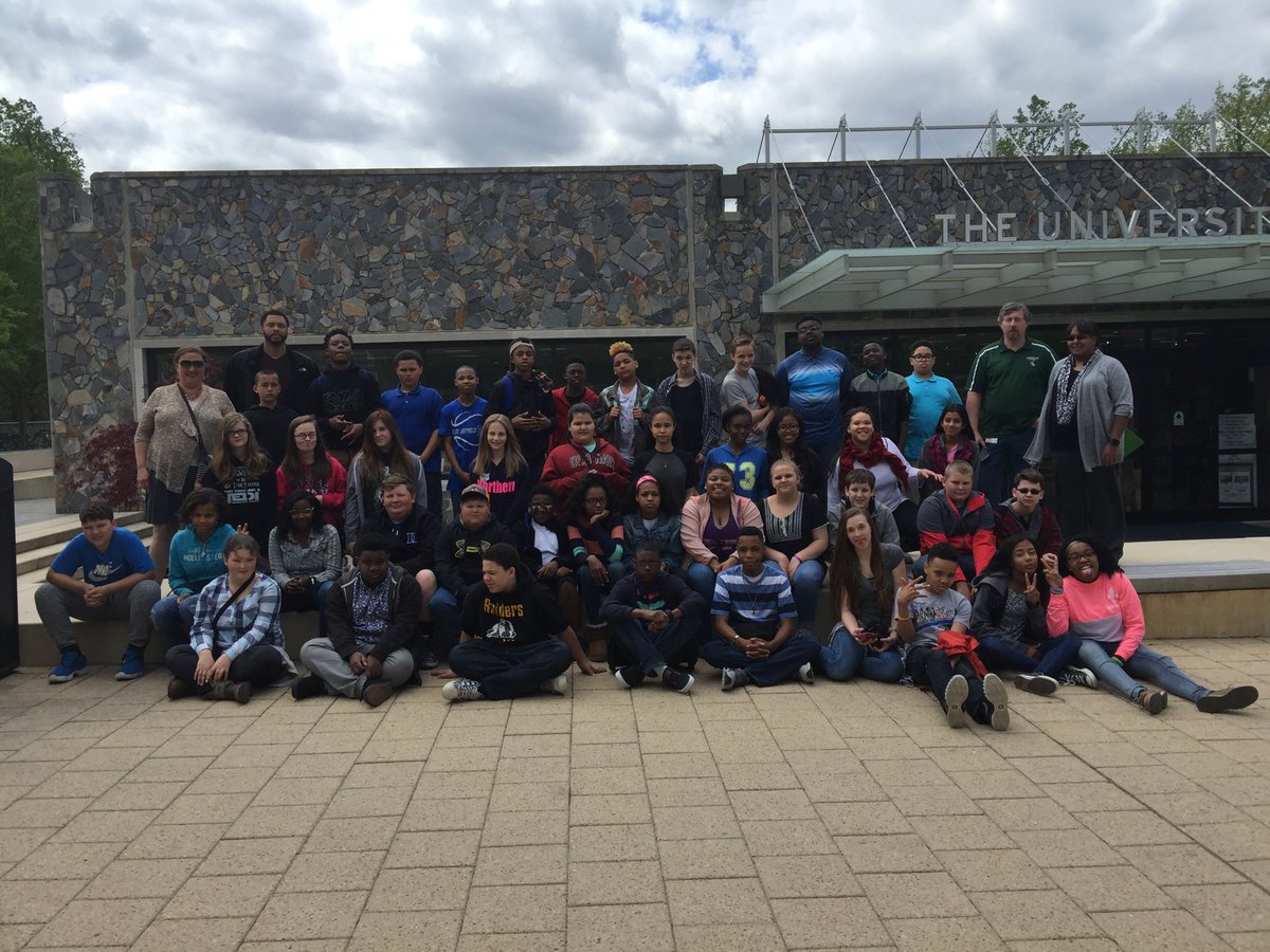 MsNyajeka's tweet photo. #CollegeVisit #Throwback from 2016 #GEARUPwithDukeUniversity https://t.co/nQOh31ENP1