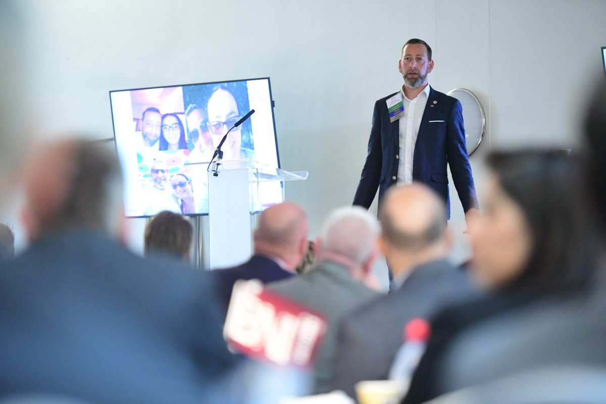 paltaamit's tweet photo. RTA very strong start to Friday's breakout sessions with Managing Area Director Neil Giller and Executive Director Simon Finn #BNIDC19 https://t.co/ChCnFsJ5ey