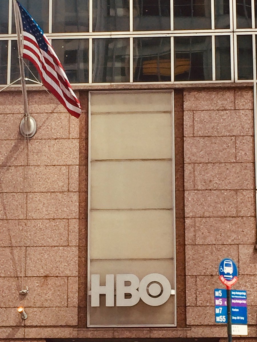 Djavadi Négar tweet media