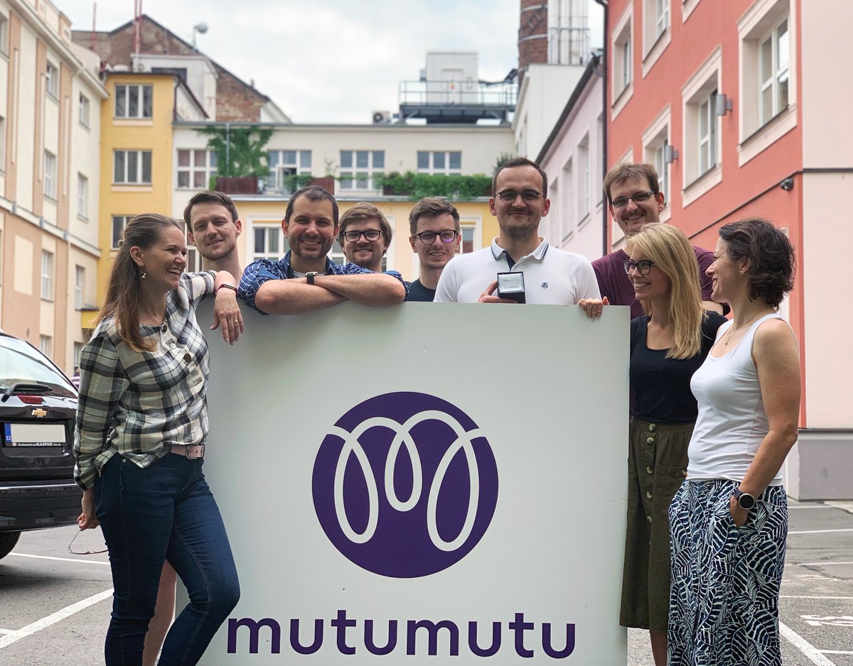 Máme velkou radost! Ze 174 přihlášených projektů jsme totiž nakonec 7. Nápadem roku 2019. Umístit se mezi tolika zajímavými projekty je ohromný úspěch. A samozřejmě gratulujeme vítězům: 1. místo: <a href="/miomove1/">miomove</a> , 2. místo: Grason a 3. místo: Feed You!
#napadroku2019