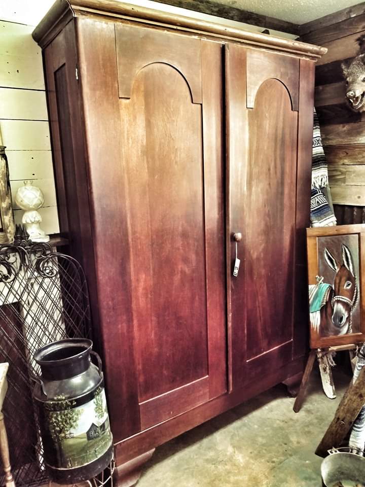farmroad409's tweet photo. Slashing the price on this large antique armoire because we need it out of the way. $200. https://t.co/luhbczFmME