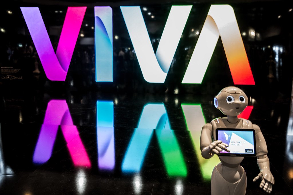 [BLOG] #VivaTech bit.ly/2EYDdzV
Pour finir cette semaine, je vous laisse découvrir le dernier épisode de la première journée de Tepurotu et Keshan à <a href="/VivaTech/">Viva Technology</a> avec : 
<a href="/MbasPierre/">Pierre Mbas</a> - CEO #Diambarsarena
<a href="/Alvyn_S/">Alvyn Severien</a> - CEO <a href="/algamafoods/">ALGAMA Ⓥ</a>