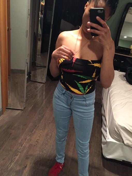 free da tiddies #unholsteredboobs #nomorebras https://t.co/FI724HlwQZ<a href="/tag/unholsteredboobs"class="tags">#unholsteredboobs</a><a href="/tag/nomorebras"class="tags">#nomorebras</a>