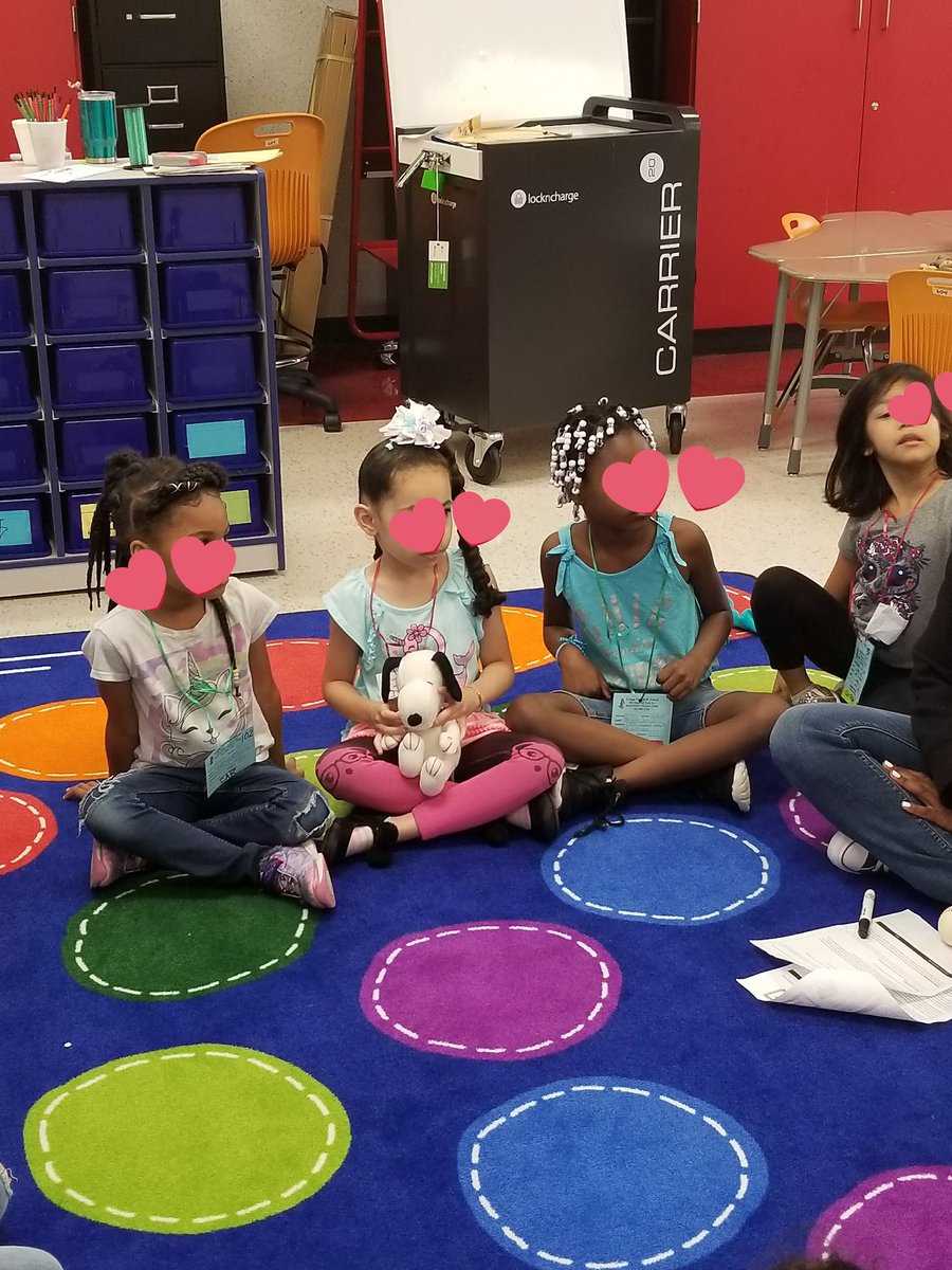 MarceilVeal's tweet photo. Enjoying Ms. Davis-Johnson Kindness chart @AISD_SummerCamp @GriggsPk @DrMoton https://t.co/e7A5ORZdQE