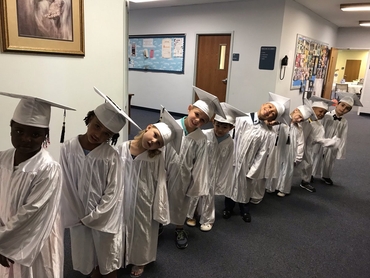 miral143's tweet photo. Graduation 2019-TLE Sterling 2 https://t.co/ZK38RbvThG