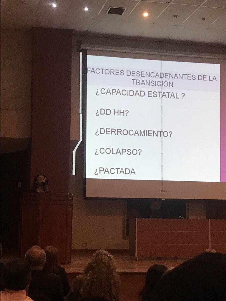 RedAivenUFT's tweet photo. Ponencia de Nelly Cuenca de Ramírez @RedAivenUFT @francomodo @RedcapitalAIVEN #UFT #SimposioJusticiaTransicional https://t.co/JcP4lTLZxD