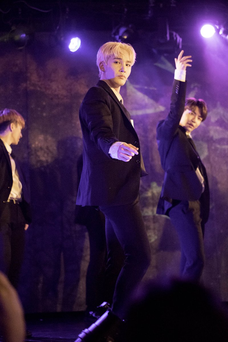 B_Style95's tweet photo. 190417　

#BS #비에스 #영수 https://t.co/SMz3XEIfFs