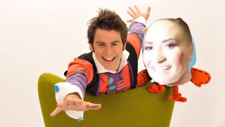 plladele's tweet image. giggle and poot