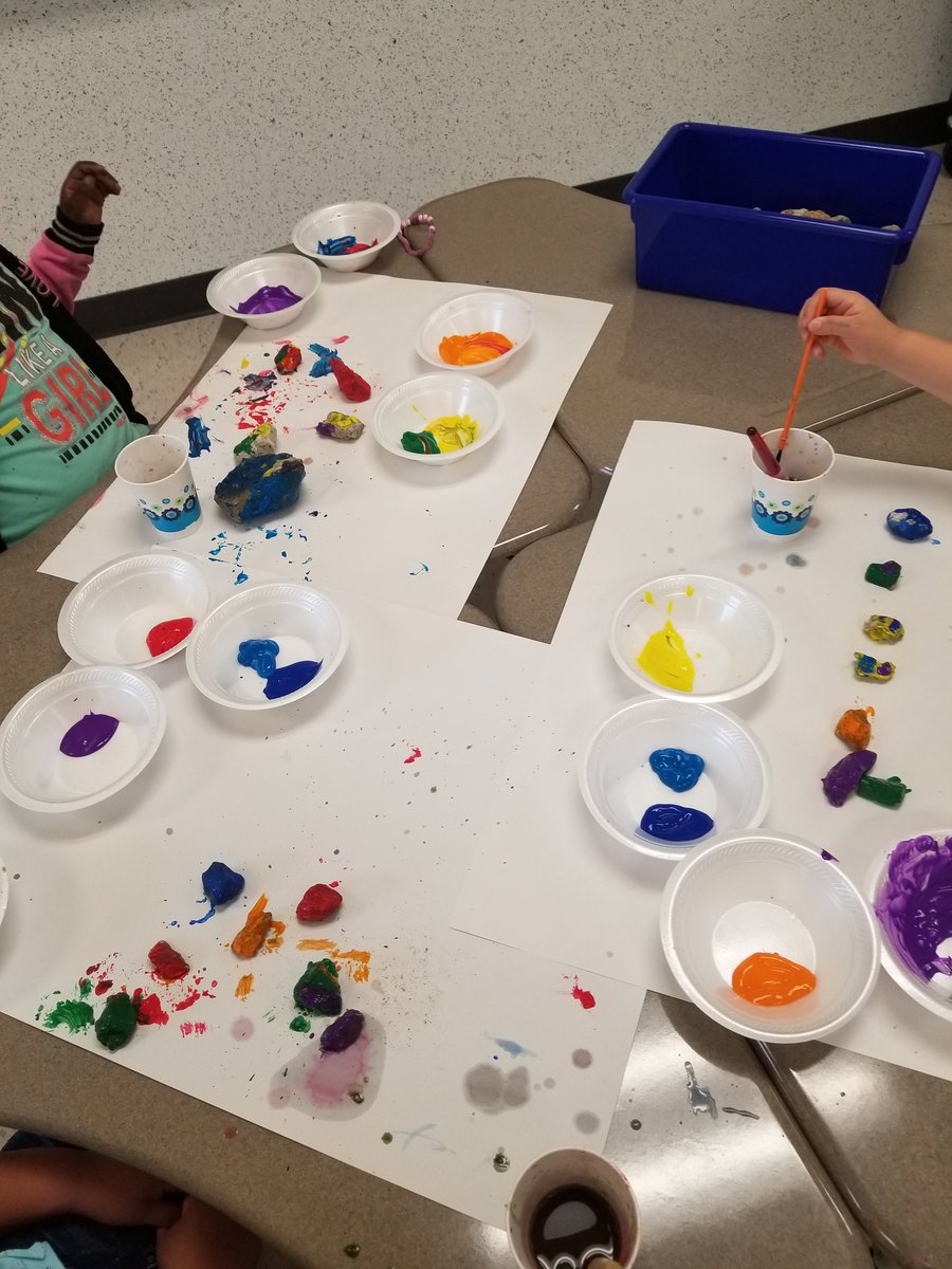 MarceilVeal's tweet photo. @AISD_SummerCamp Kindness Rocks are a big hit at GRIGGS! https://t.co/rGBKANHTDi