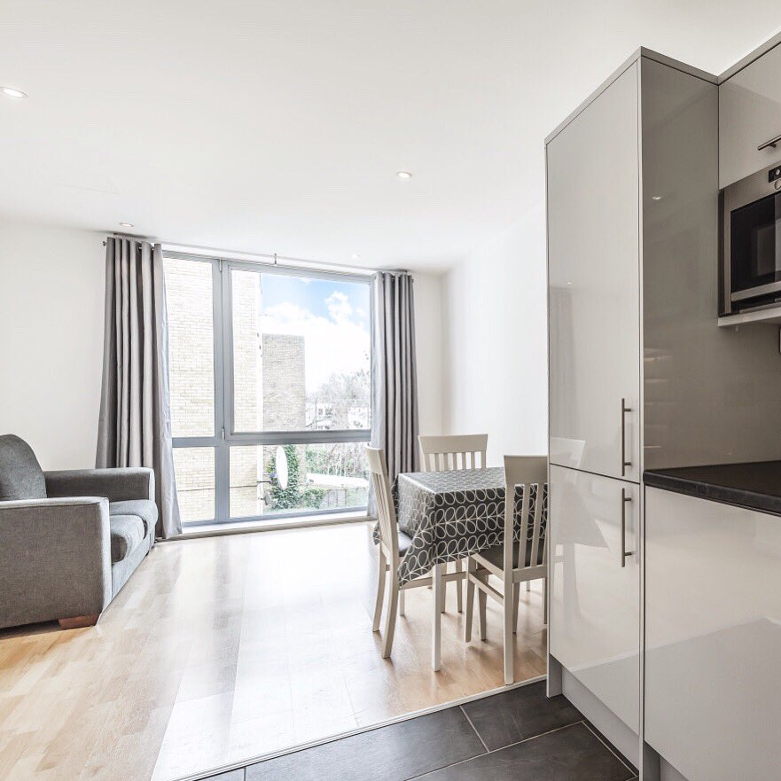 🎉Sale agreed!🎉 A one bedroom flat set across from Highbury Fields. 
#KFHproperty #propertyforsale #forsale #estateagent #realestate #interiordesign #interiors #house #home #islington #highbury #finsburypark #holloway #n1 #n5 #n4 #n7 #northlondon