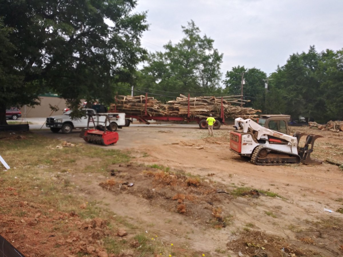 gateway_inc's tweet photo. We've made progress across the street with building our new clubhouse. The lot is finally cleared and building will soon take place. Everybody stay tuned for exciting updates! #WeAreGatewaySC #clubhouseworks #greenvillesc #mentalhealth #gatewaysc #clubhouseinternational #nami https://t.co/rawbJsj0Wz