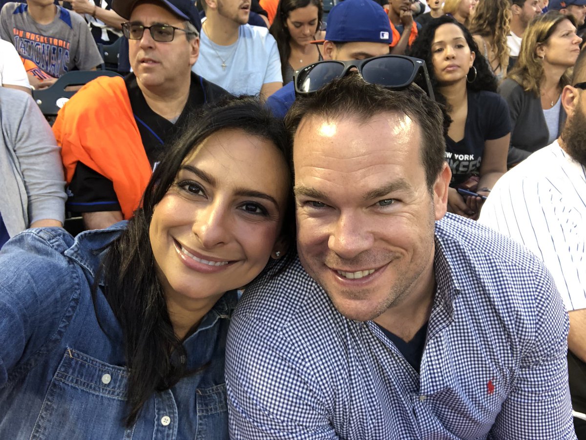 Lourdes Duarte on Twitter: "We are going to be parents!! #itsagirl https://t.co/TysJhfTxtQ" / Twitter
