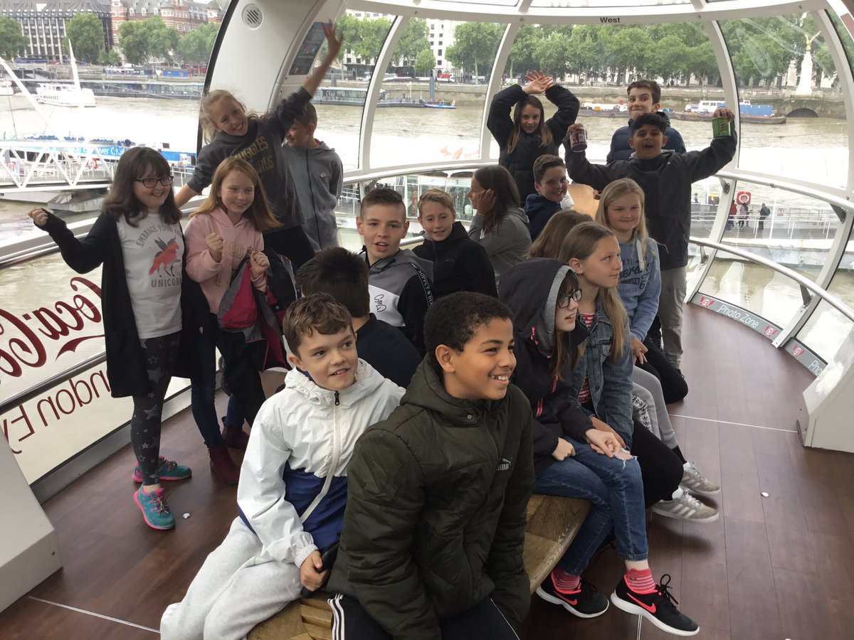 EckingtonJS's tweet photo. Pouring down on the way home, so to lighten the mood-here’s a few from the @TheLondonEye this morning! #EJSY6 #eckingtonexplorers #london2019 https://t.co/lVObylh2ZC