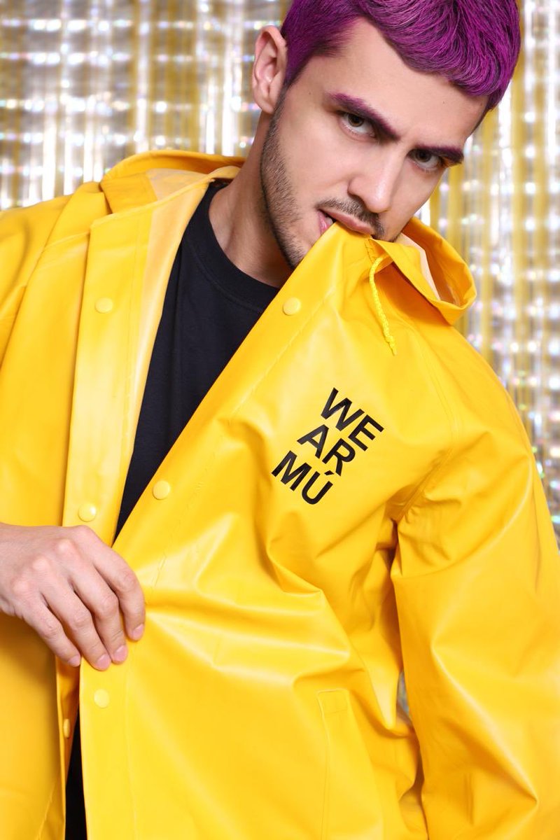 HilarioMX's tweet photo. Estos impermeables de @umbalista son ideales para esta temporada de lluvias, visítanos en #ShowroomHilarioMx
#ModaYNegocios https://t.co/CyNPJPns27