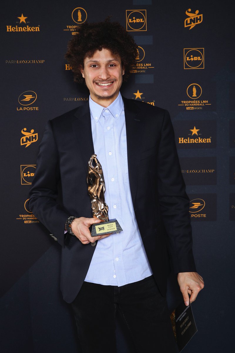 🏆 On connait le premier lauréat de la soirée !

👏 William Benezit élu meilleur espoir de la saison de Proligue aux #TrophéesLNH