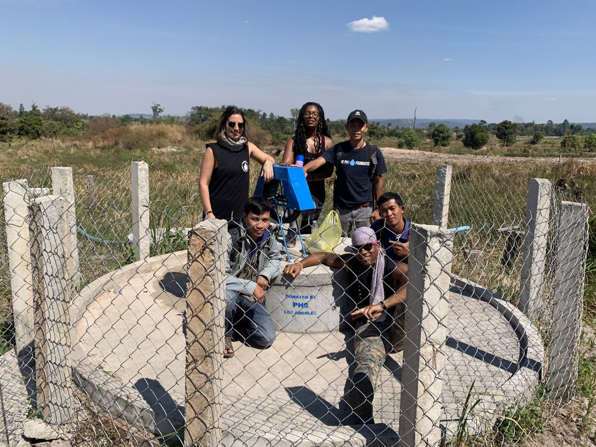 ph8foundation's tweet photo. During ur #TravelWithAPurpose mission trip to Cambodia:

DAY 6
- Bfast, meditation
- Water for Cambodia volunteering and construction of filters
- Lunch
- Visit FKC School to teach kids
- Peace Cafe or arrange our own monk chat
- Family Dinner

Apply: https://t.co/2fnoiy78HV https://t.co/j0m7gtowtU