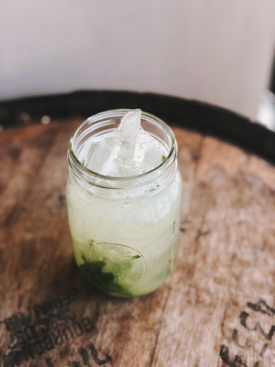 BIG friday mood!! #heavyseasalehouse #happyfriday