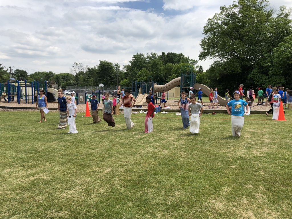 jenn_greco's tweet photo. Field Day Success #sbsdca #FieldDay https://t.co/NsnliwDRQ3