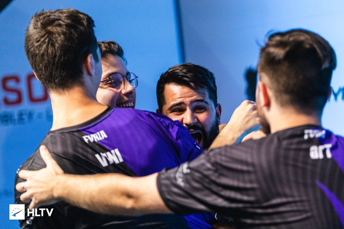 brcho_'s tweet image. #ECS7